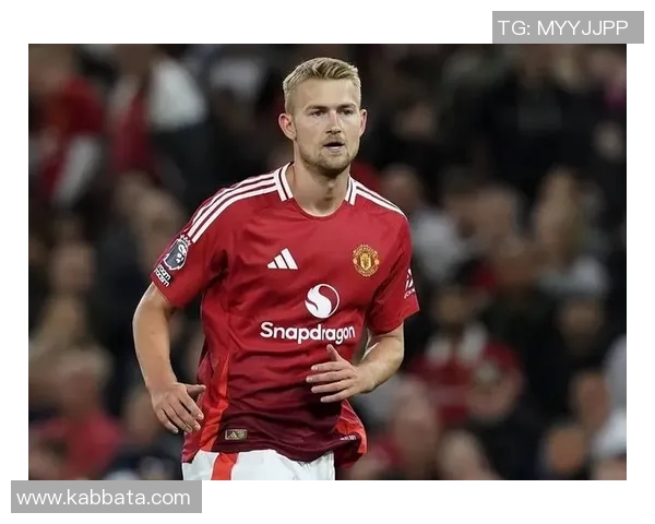 德里赫特将在下一场比赛中担任首发，教练信任他的表现