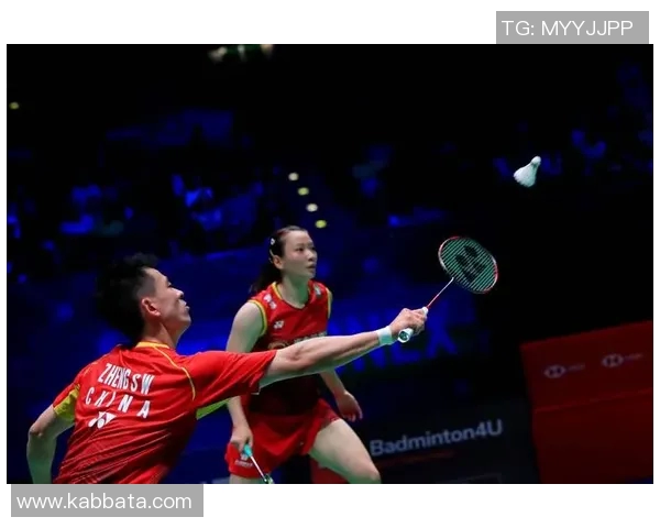 武汉羽毛球队荣登羽毛球状态排行榜首位展现强劲实力与团队凝聚力